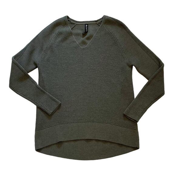 Athleta Green Hanover V-Neck Merino Wool Blend Long Sleeve Sweater Oversized XXS - Picture 1 of 10